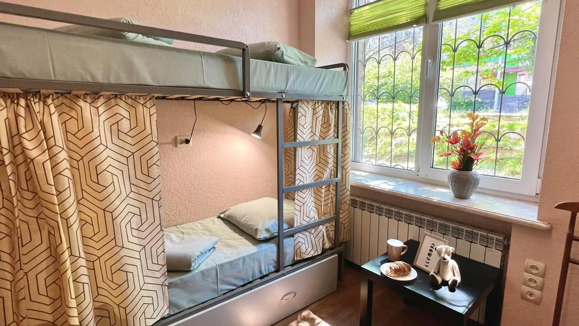 קייב Kust Hostel